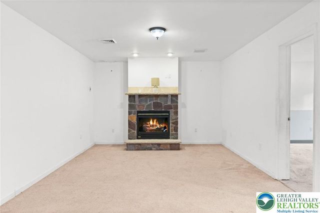 1299 Glade Drive South, Tunkhannock Twp, PA 18334