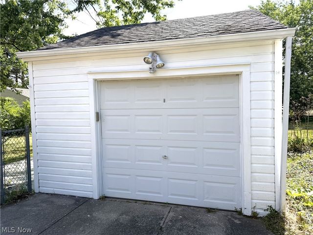 1555 Sheffield Road, South Euclid, OH 44121