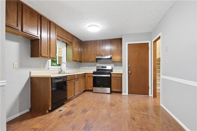 3 Crocker Lane, Hiram, GA 30141