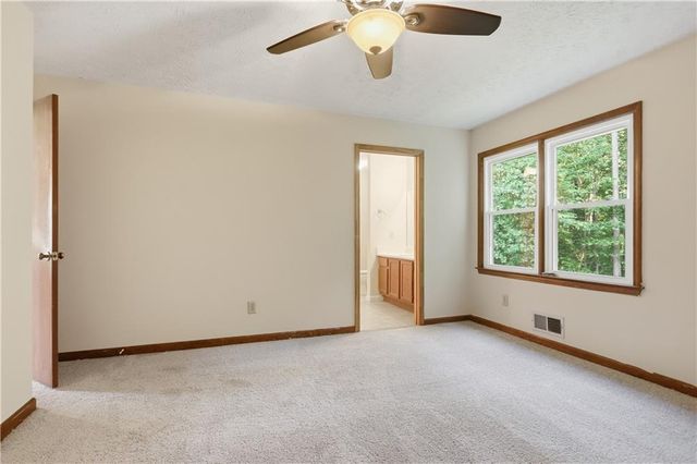 3 Crocker Lane, Hiram, GA 30141