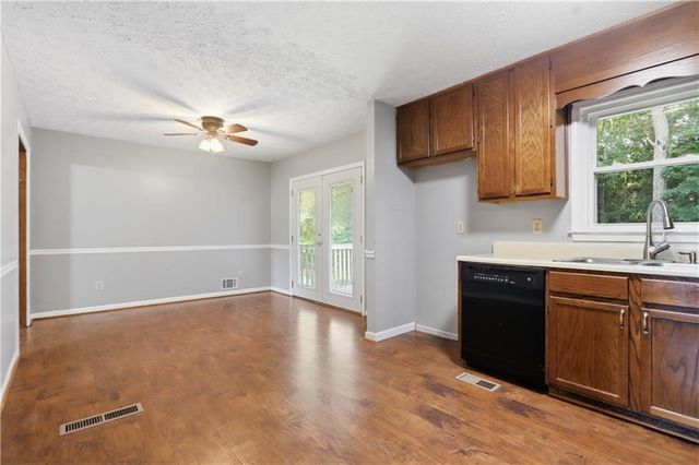 3 Crocker Lane, Hiram, GA 30141