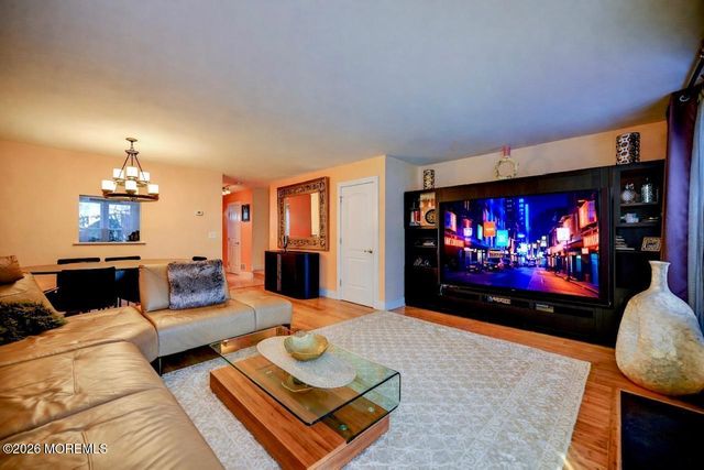 60 Renee Court, Jackson, NJ 08527