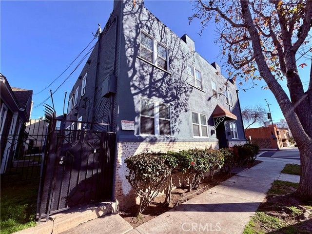 406 Linden Avenue 2, Long Beach, CA 90802
