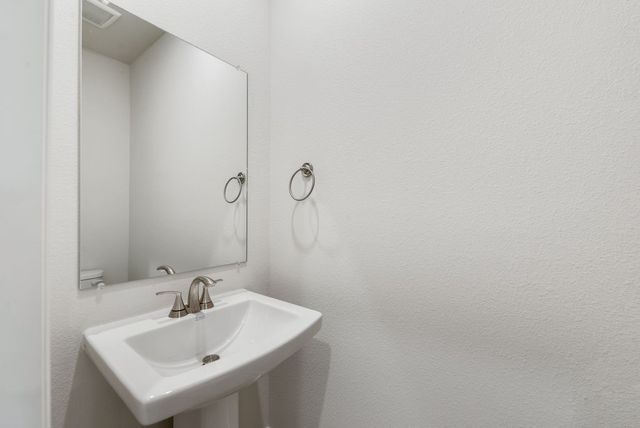 1916 Watermark Mews, Rowlett, TX 75088