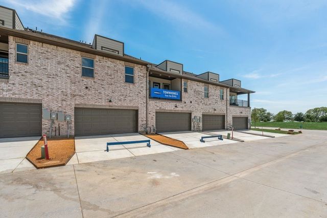 1916 Watermark Mews, Rowlett, TX 75088