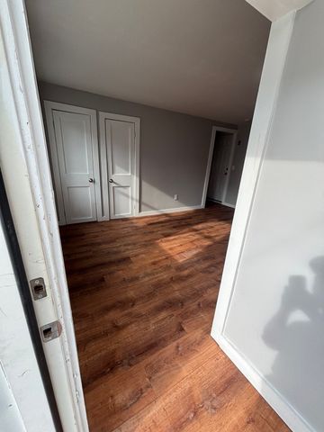 46 Cottage St, New Bedford, MA 02740
