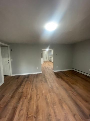46 Cottage St, New Bedford, MA 02740