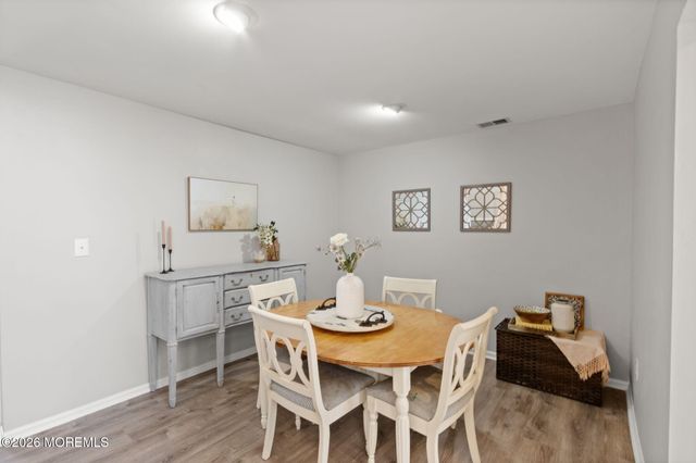 11 Decoy Lane 1000, Freehold, NJ 07728