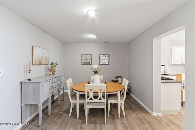 11 Decoy Lane 1000, Freehold, NJ 07728