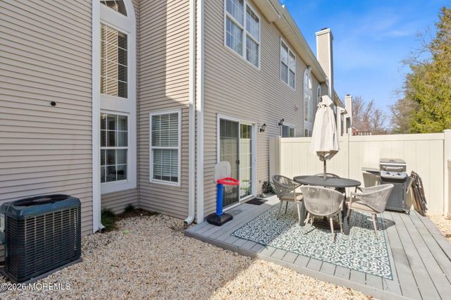 11 Decoy Lane 1000, Freehold, NJ 07728