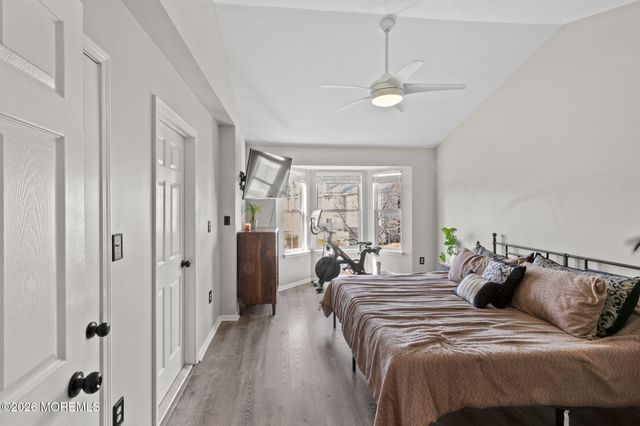 11 Decoy Lane 1000, Freehold, NJ 07728