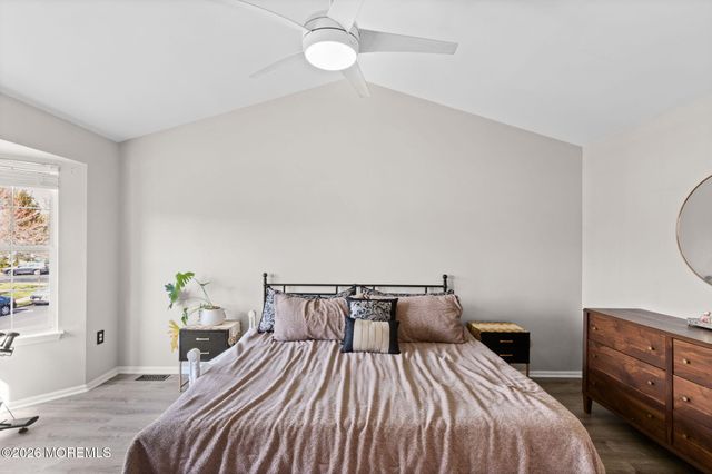 11 Decoy Lane 1000, Freehold, NJ 07728
