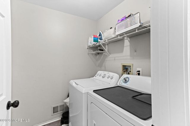 11 Decoy Lane 1000, Freehold, NJ 07728