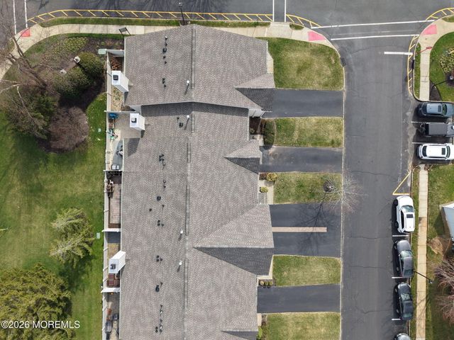 11 Decoy Lane 1000, Freehold, NJ 07728