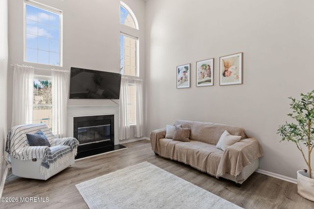 11 Decoy Lane 1000, Freehold, NJ 07728