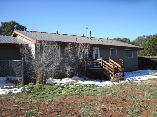 11 Pinon Heights Road, Sandia Park, NM 87047