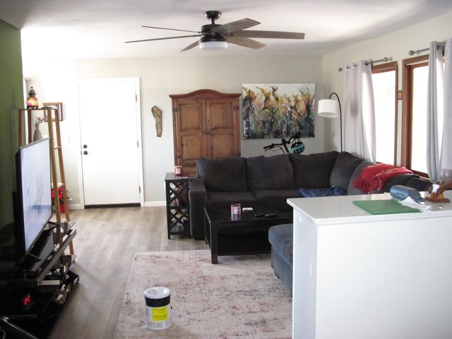 11 Pinon Heights Road, Sandia Park, NM 87047