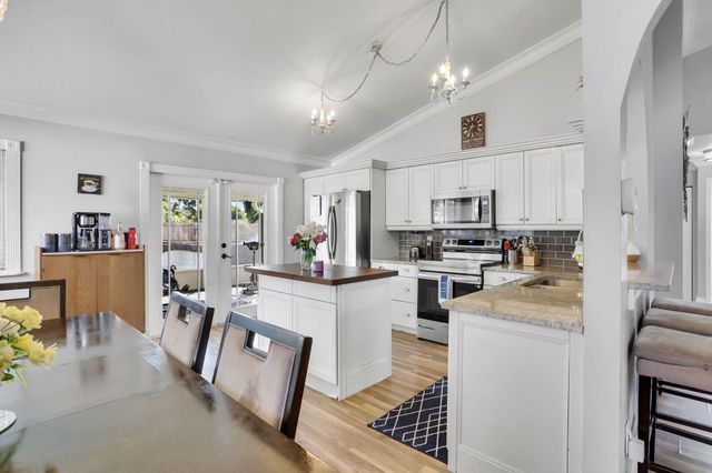 1200 Grandview Circle, Royal Palm Beach, FL 33411