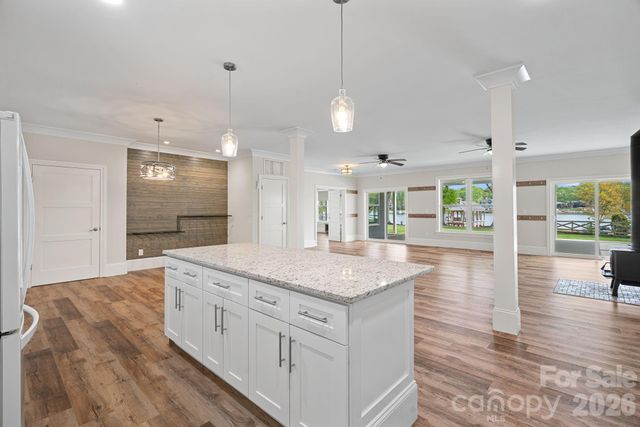 541 Isle Of Pines Road, Mooresville, NC 28117