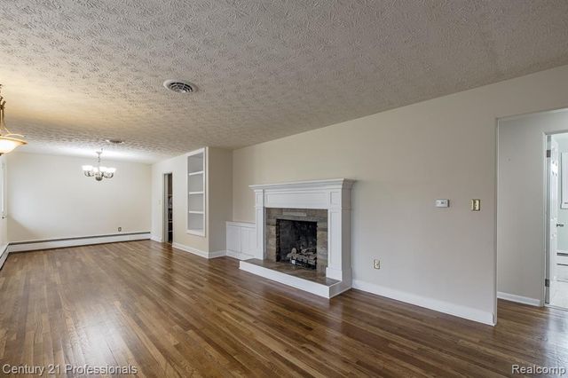 3230 Thomas Road, Oxford, MI 48371