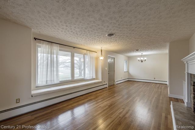 3230 Thomas Road, Oxford, MI 48371