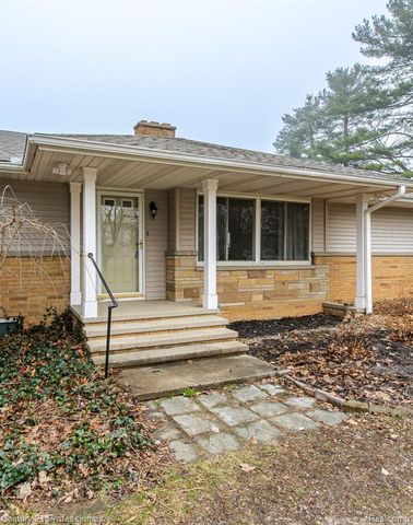 3230 Thomas Road, Oxford, MI 48371