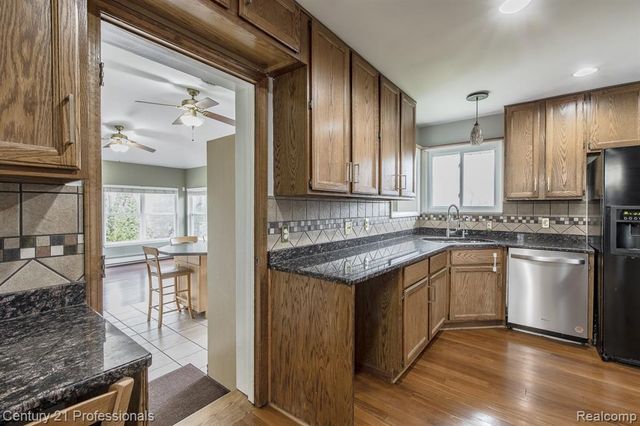 3230 Thomas Road, Oxford, MI 48371