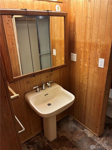 1358 Hanes Road, Beavercreek, OH 45434