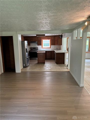1358 Hanes Road, Beavercreek, OH 45434