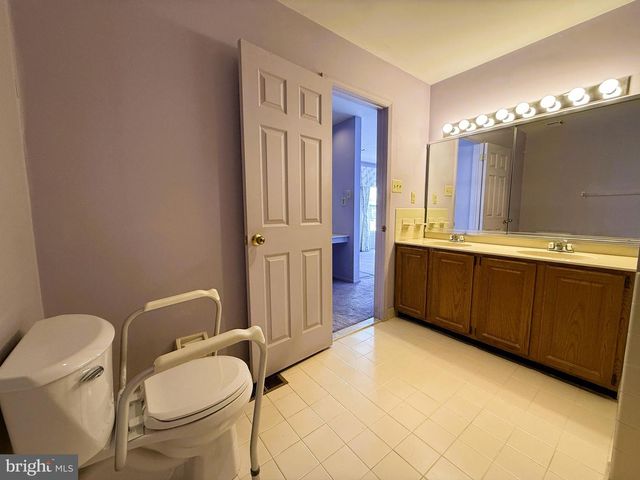 63 HARLOW CIR, Ambler, PA 19002