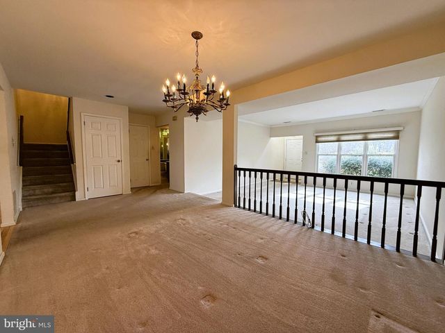 63 HARLOW CIR, Ambler, PA 19002