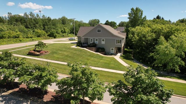 2961 Bristol Avenue NW, Walker, MI 49544