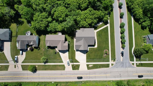 2961 Bristol Avenue NW, Walker, MI 49544