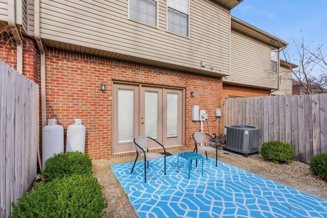 310 Broadleaf Lane, Lexington, KY 40503