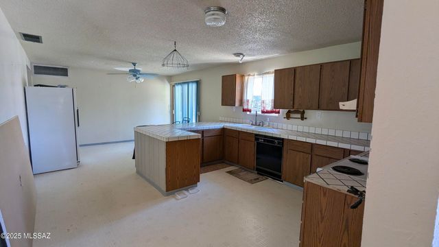 243 S Quail Drive, Willcox, AZ 85643