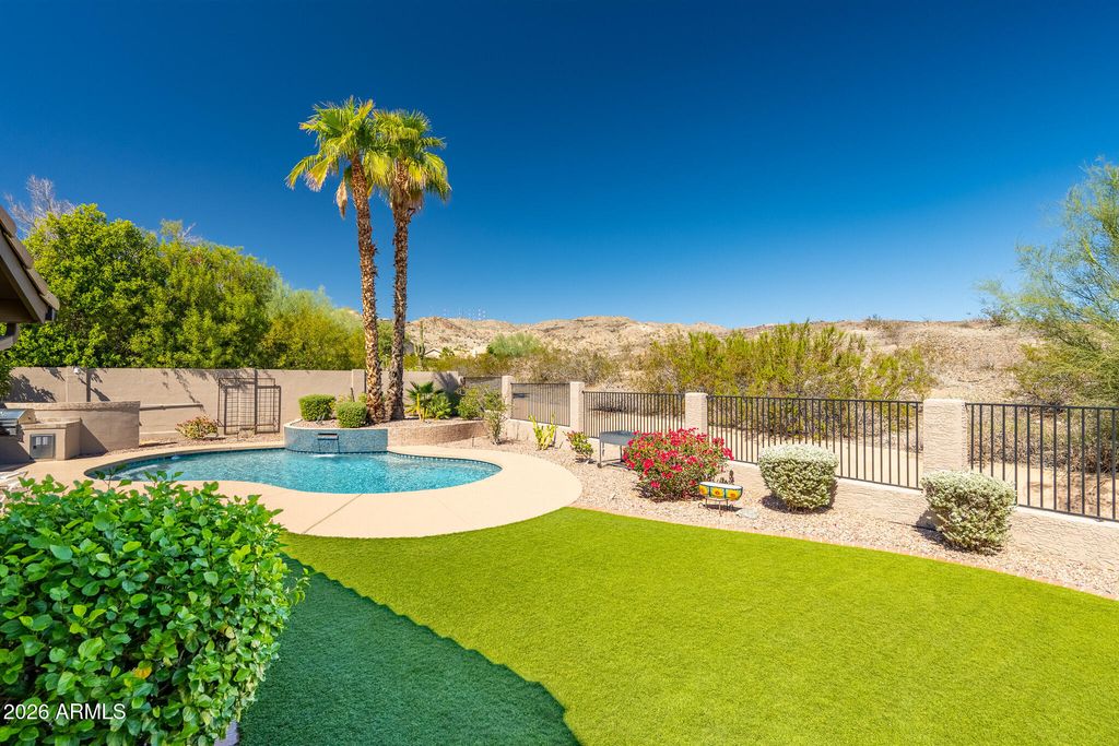2152 E SAPIUM Way, Phoenix, AZ 85048 — exterior