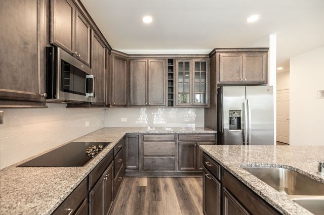 221 Crown Gardens Court, Hermitage, TN 37076