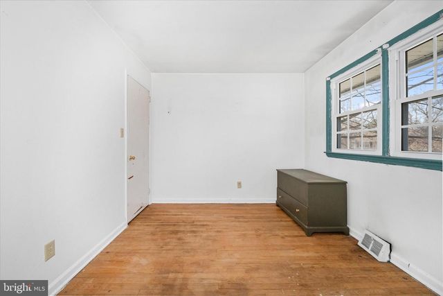 1045 WAGONER DR, Wilmington, DE 19805