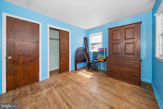 1045 WAGONER DR, Wilmington, DE 19805