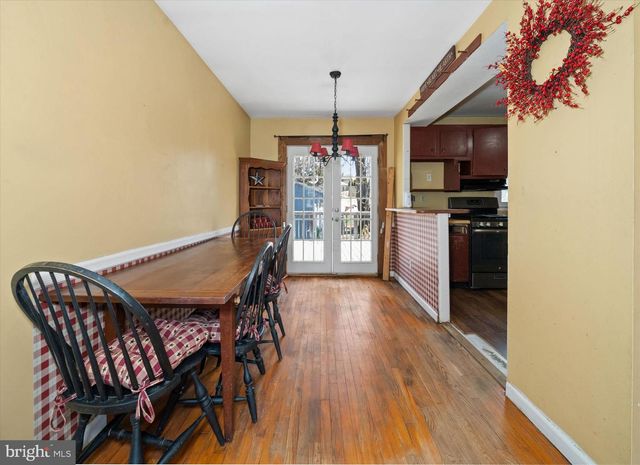 1045 WAGONER DR, Wilmington, DE 19805