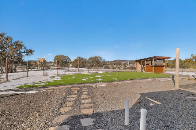 25 Brent Road, Edgewood, NM 87015