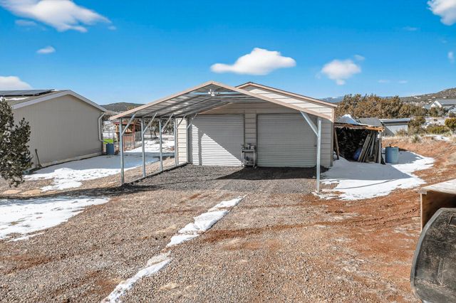 25 Brent Road, Edgewood, NM 87015