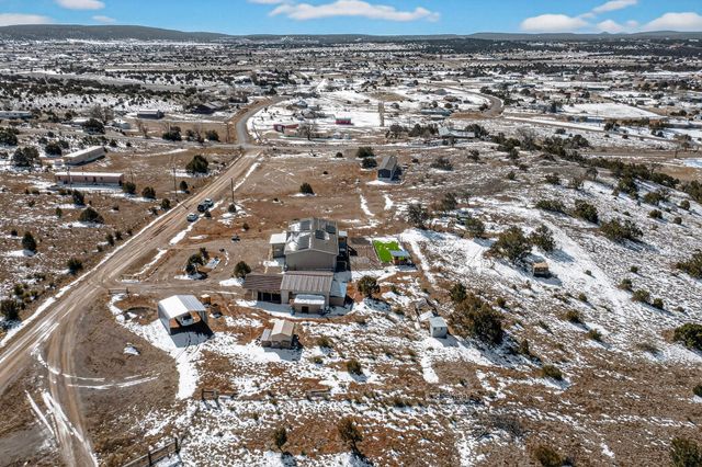 25 Brent Road, Edgewood, NM 87015