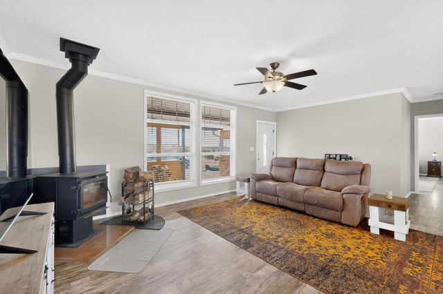 25 Brent Road, Edgewood, NM 87015