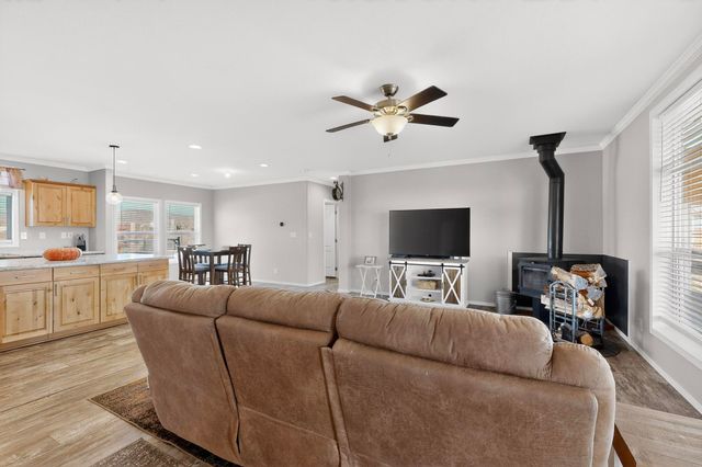 25 Brent Road, Edgewood, NM 87015