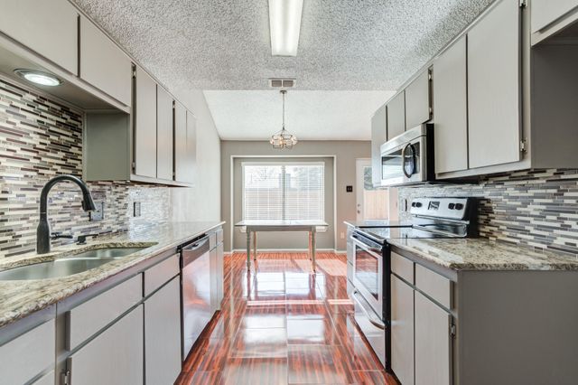 5601 Dartmouth Street, Lubbock, TX 79416