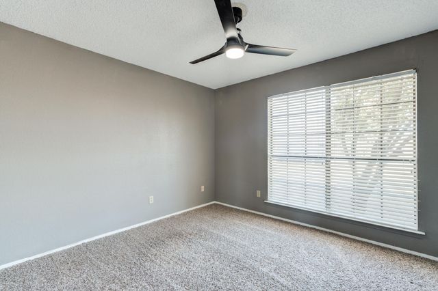 5601 Dartmouth Street, Lubbock, TX 79416