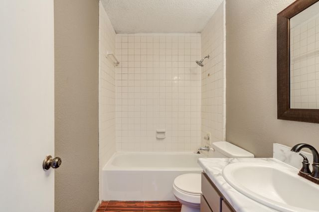 5601 Dartmouth Street, Lubbock, TX 79416