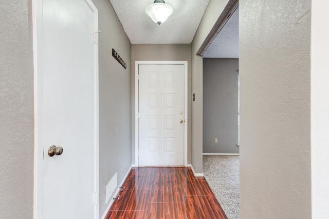 5601 Dartmouth Street, Lubbock, TX 79416