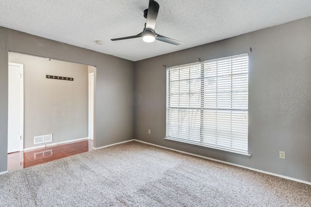 5601 Dartmouth Street, Lubbock, TX 79416